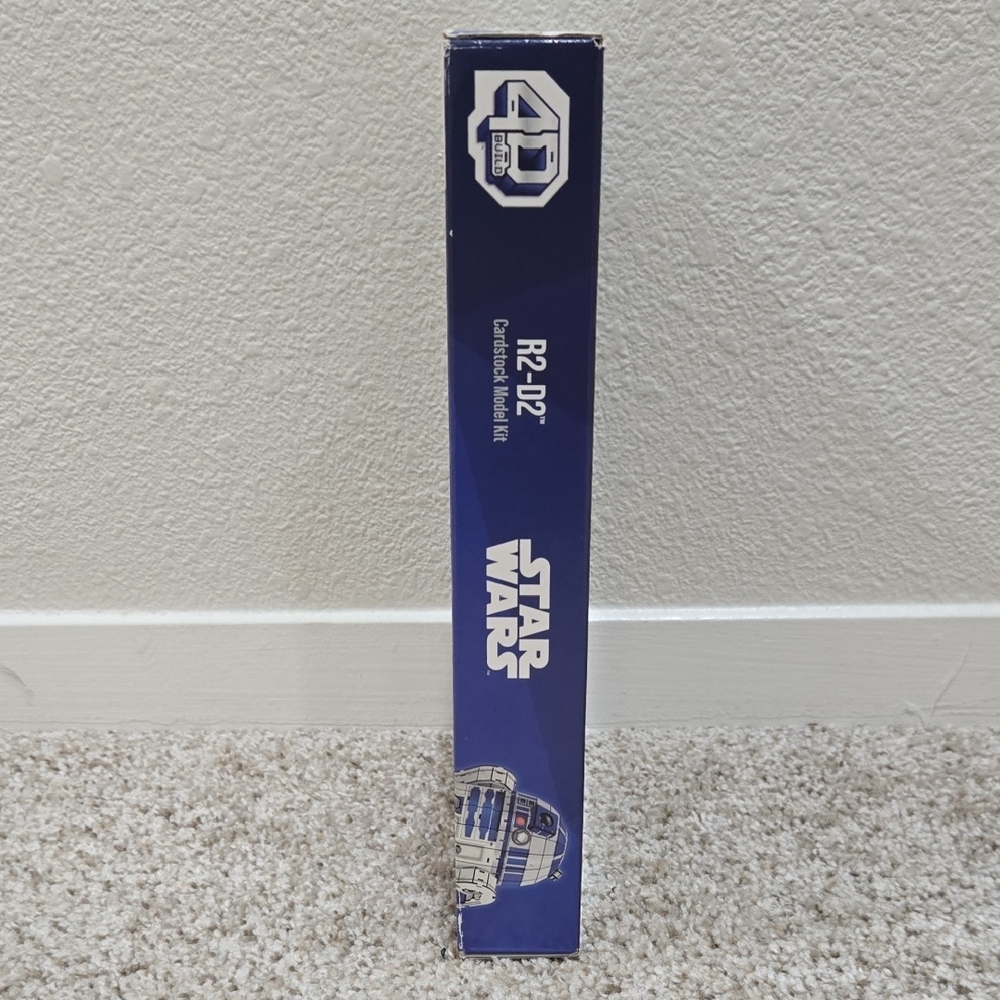 Star Wars R2-D2 4D Build Cardstock Model Kit - 201 Pieces - Picture 4 of 6